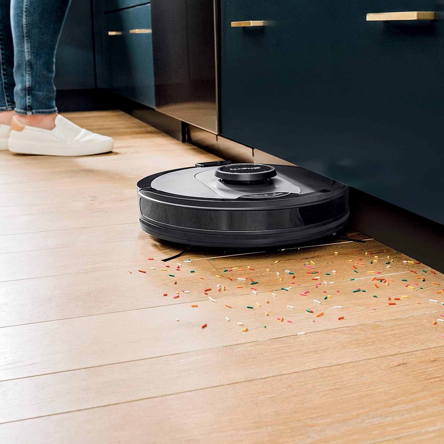 Shark AI Ultra™ Robot Vacuum with XL HEPA Self-Empty Base - 60 Day Storage (renewed)